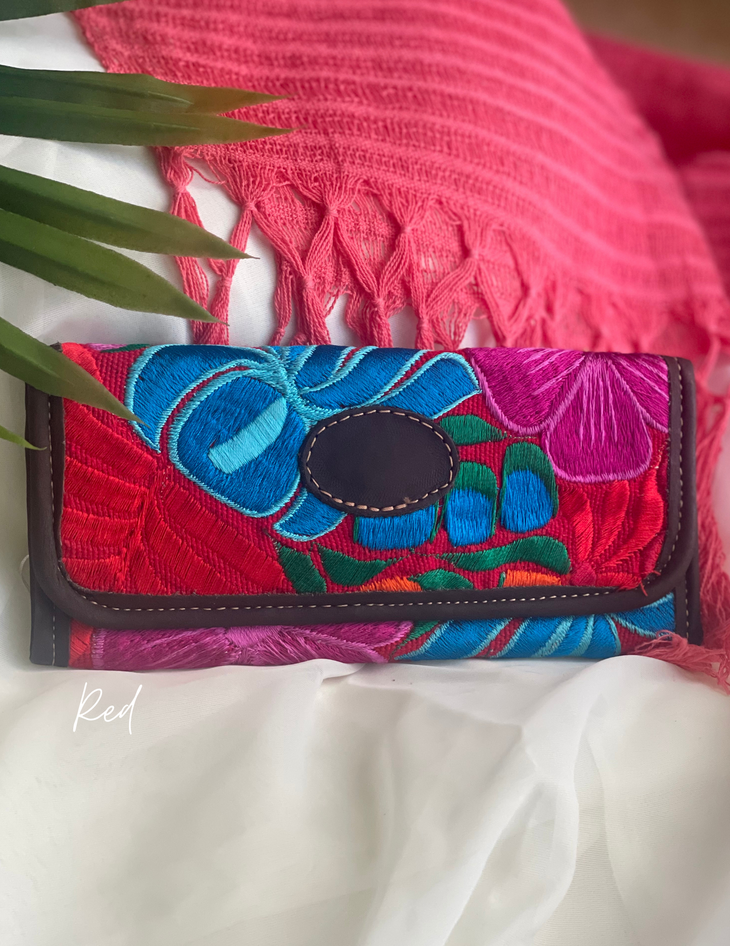 Alejandra | Embroidered Wallet