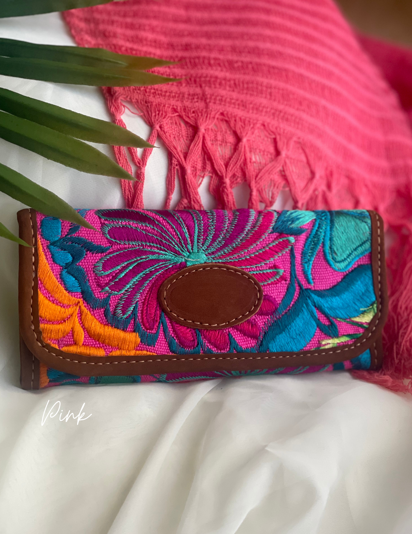 Alejandra | Embroidered Wallet